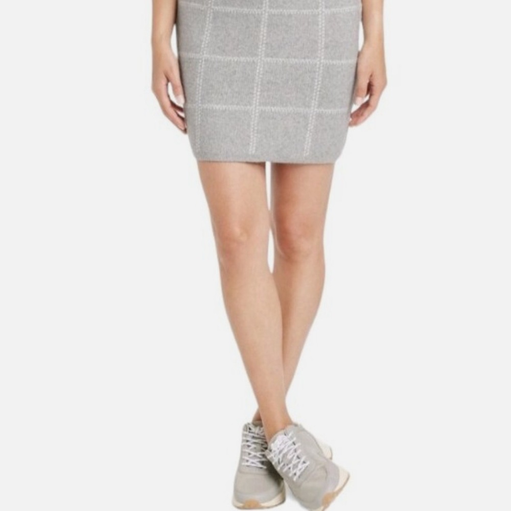 A New Day Gray and White Mini Pencil Skirt